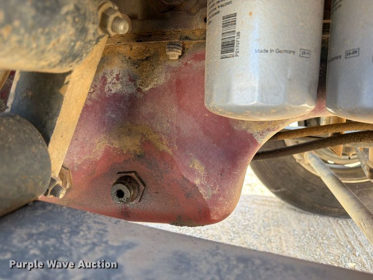 image for item FM6575 2012 Mack CHU613 semi truck
