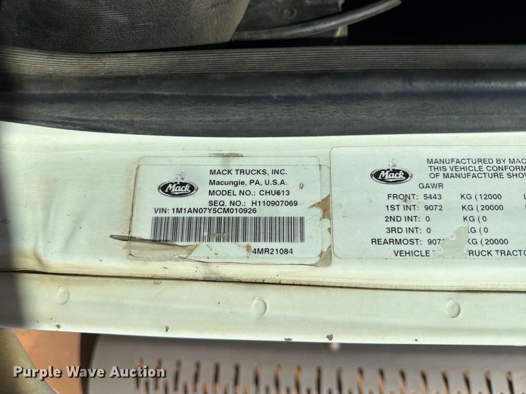 image for item FM6575 2012 Mack CHU613 semi truck