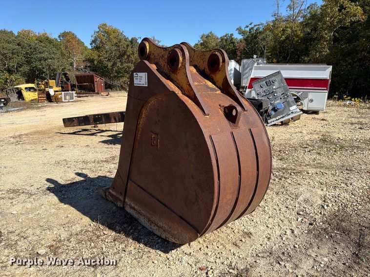 image for item FM6588 Bucyrus B240B-30-XD excavator bucket