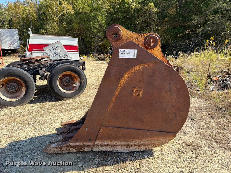 image for item FM6588 Bucyrus B240B-30-XD excavator bucket