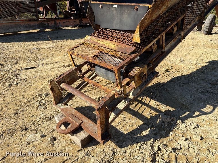 image for item FM6590 Uneco conveyor