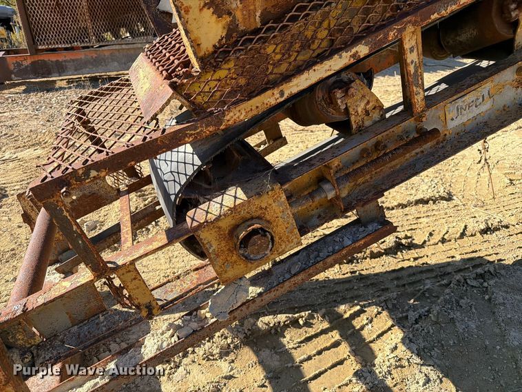 image for item FM6590 Uneco conveyor