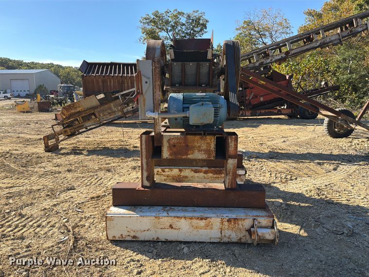 image for item FM6602 Gruendler 1016A jaw crusher