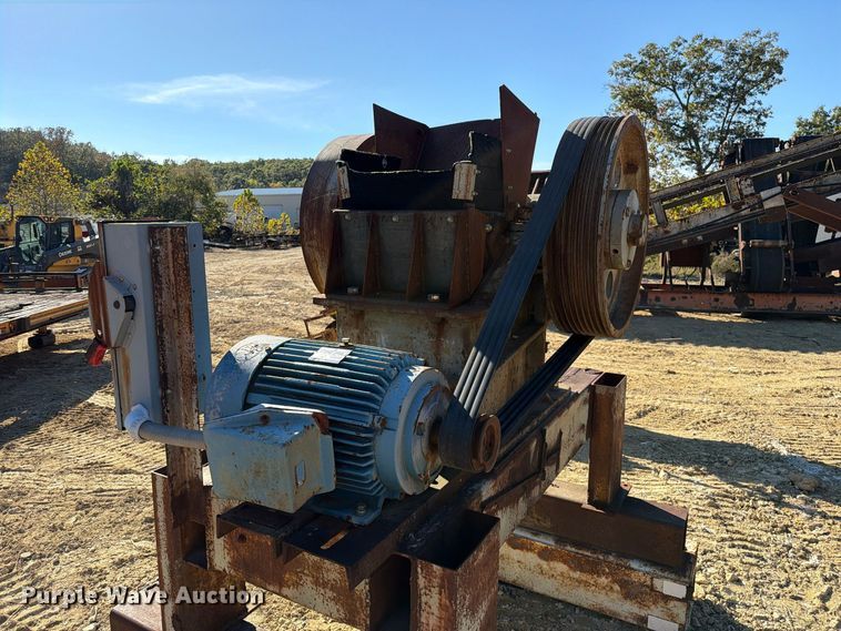 image for item FM6602 Gruendler 1016A jaw crusher