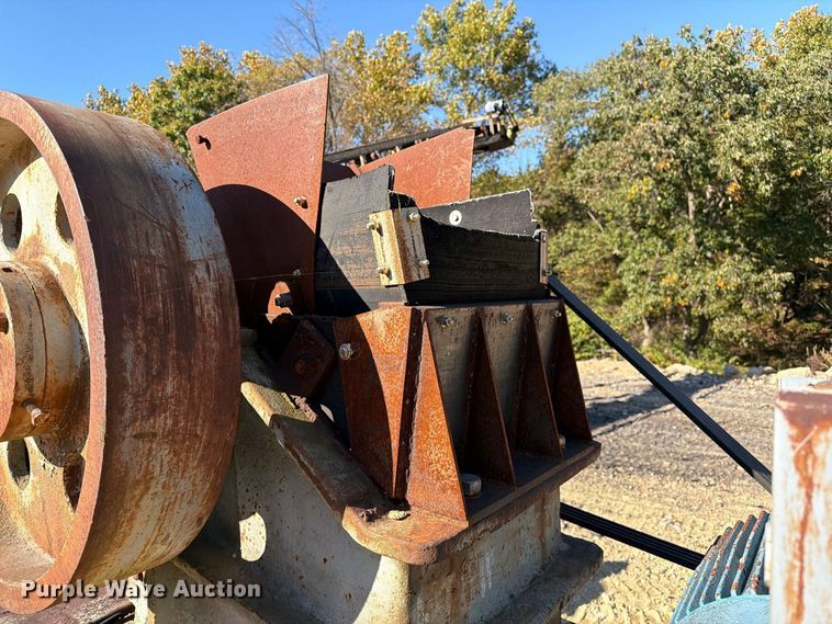 image for item FM6602 Gruendler 1016A jaw crusher