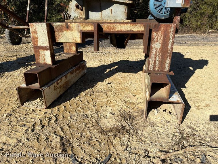image for item FM6602 Gruendler 1016A jaw crusher