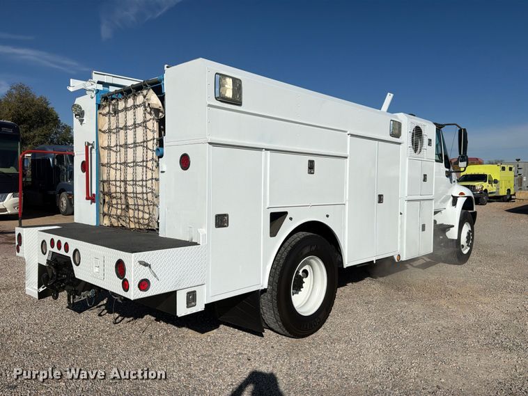 image for item FM7729 2012 International DuraStar 4400 utility / service truck