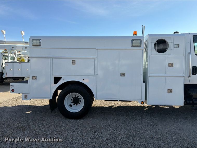 image for item FM7729 2012 International DuraStar 4400 utility / service truck