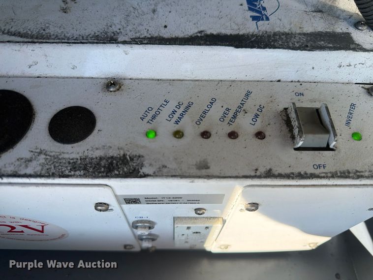 image for item FM7729 2012 International DuraStar 4400 utility / service truck
