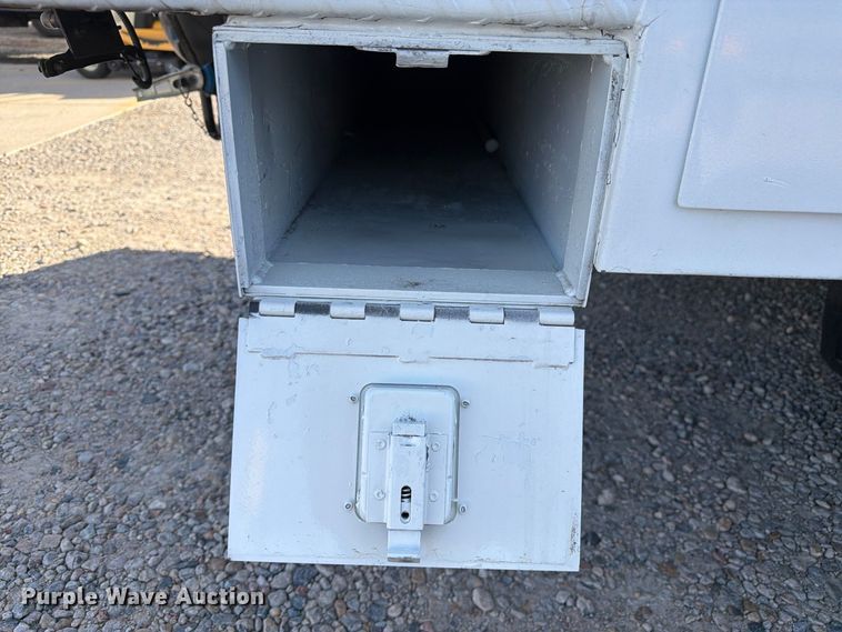 image for item FM7729 2012 International DuraStar 4400 utility / service truck