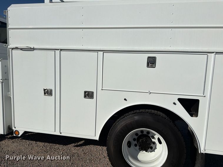 image for item FM7729 2012 International DuraStar 4400 utility / service truck