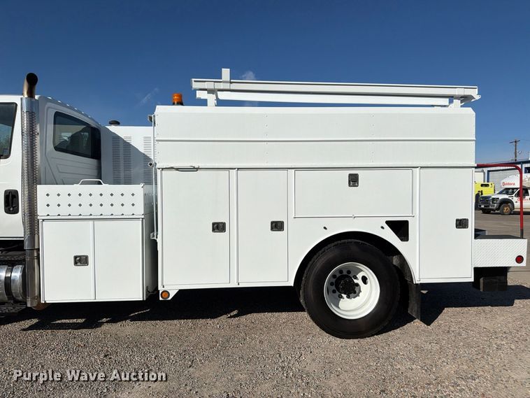 image for item FM7729 2012 International DuraStar 4400 utility / service truck