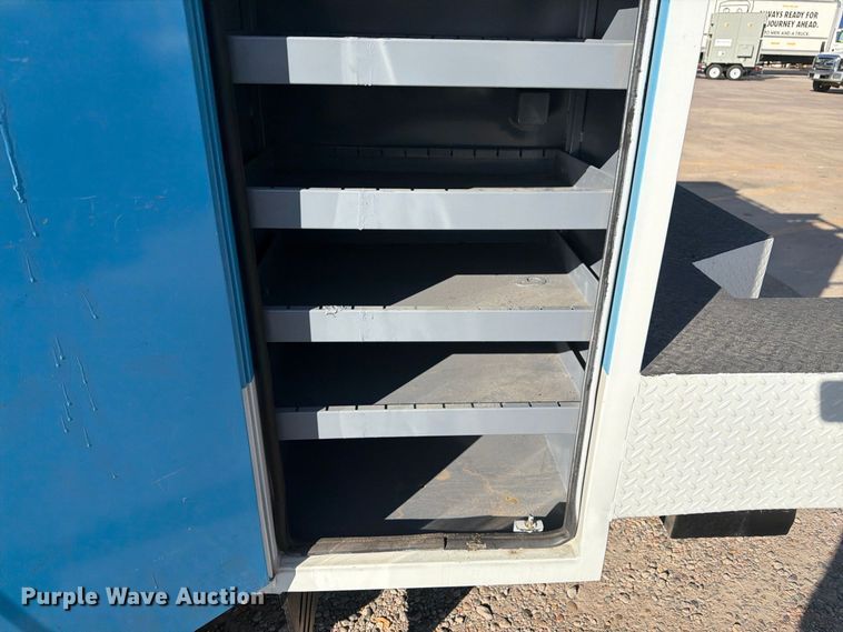 image for item FM7729 2012 International DuraStar 4400 utility / service truck