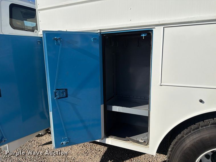 image for item FM7729 2012 International DuraStar 4400 utility / service truck