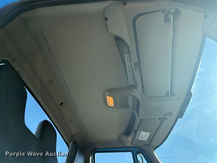 image for item FM7729 2012 International DuraStar 4400 utility / service truck