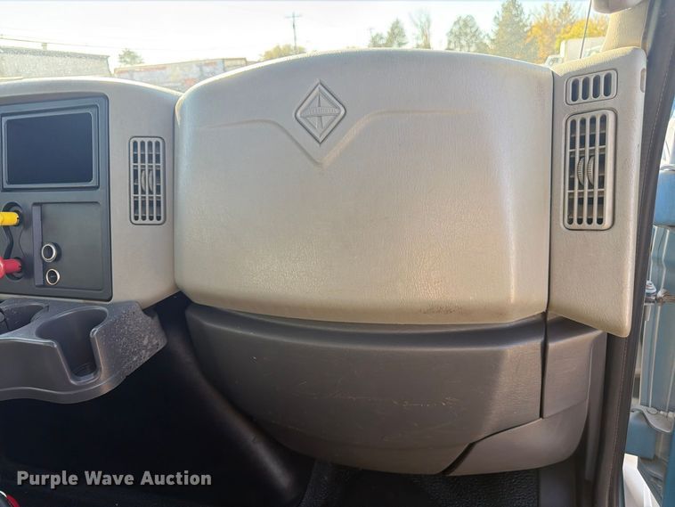 image for item FM7729 2012 International DuraStar 4400 utility / service truck