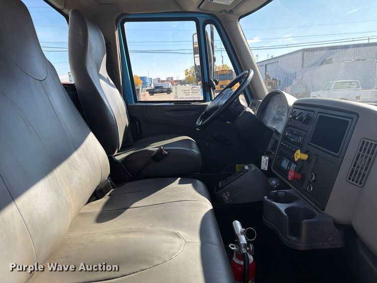 image for item FM7729 2012 International DuraStar 4400 utility / service truck