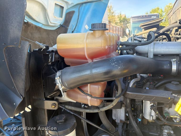 image for item FM7729 2012 International DuraStar 4400 utility / service truck