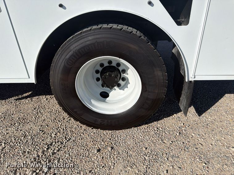 image for item FM7729 2012 International DuraStar 4400 utility / service truck