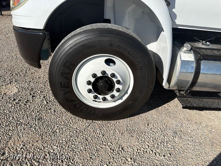 image for item FM7729 2012 International DuraStar 4400 utility / service truck