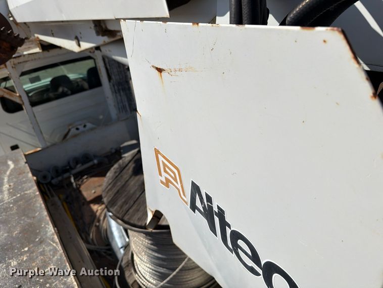 image for item FM8004 2011 International 7400 digger derrick truck