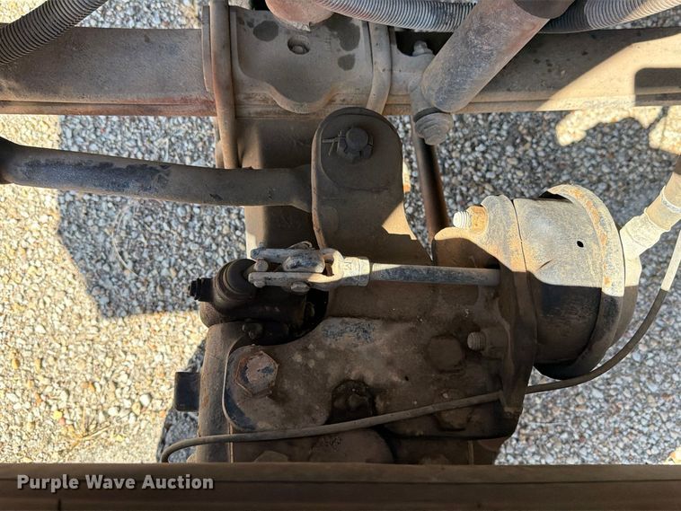 image for item FM8004 2011 International 7400 digger derrick truck