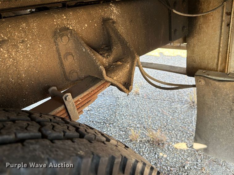image for item FM8004 2011 International 7400 digger derrick truck