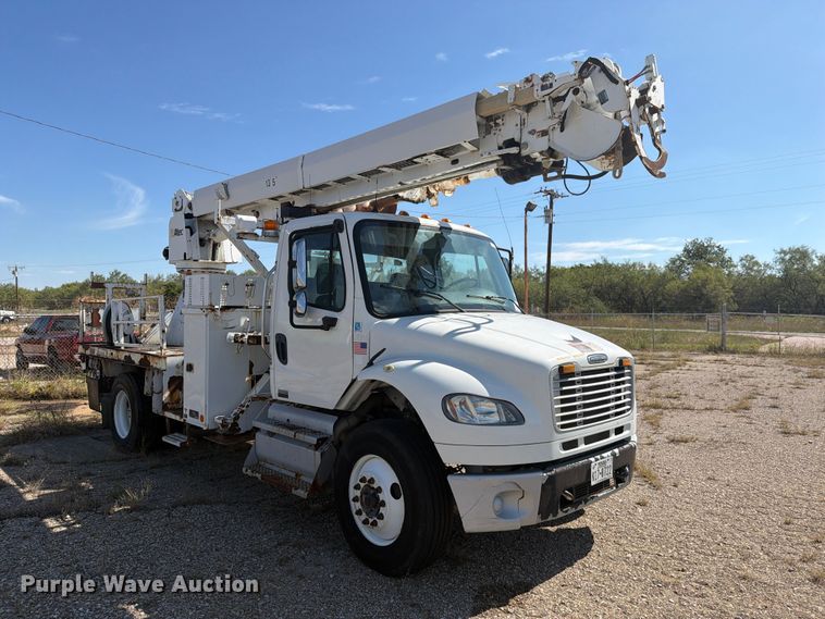 image for item FM8006 2011 Freightliner M2 digger derrick truck