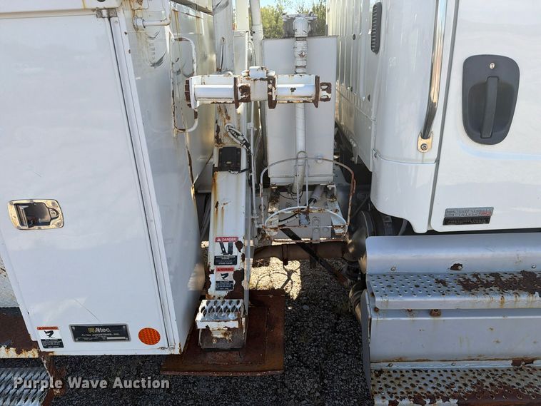 image for item FM8006 2011 Freightliner M2 digger derrick truck
