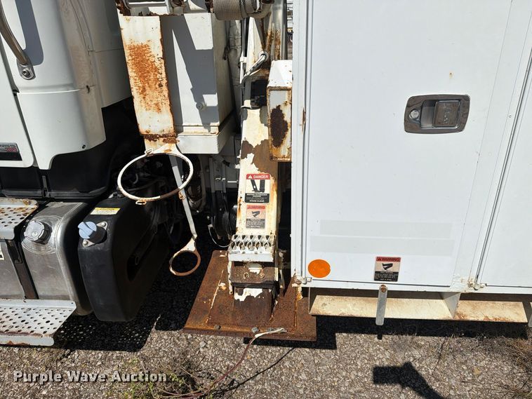 image for item FM8006 2011 Freightliner M2 digger derrick truck