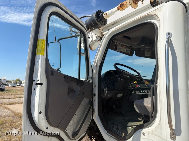 image for item FM8006 2011 Freightliner M2 digger derrick truck