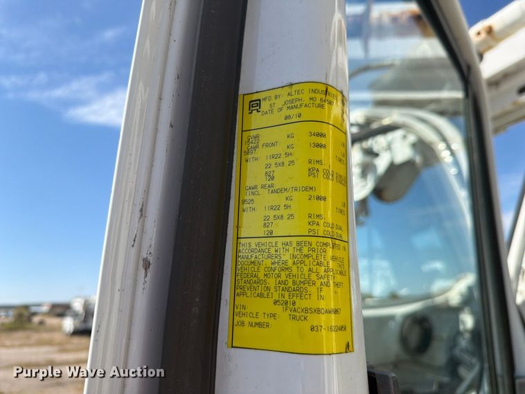 image for item FM8006 2011 Freightliner M2 digger derrick truck