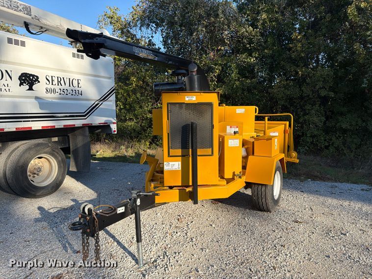 image for item FM8011 Bandit 200 wood chipper
