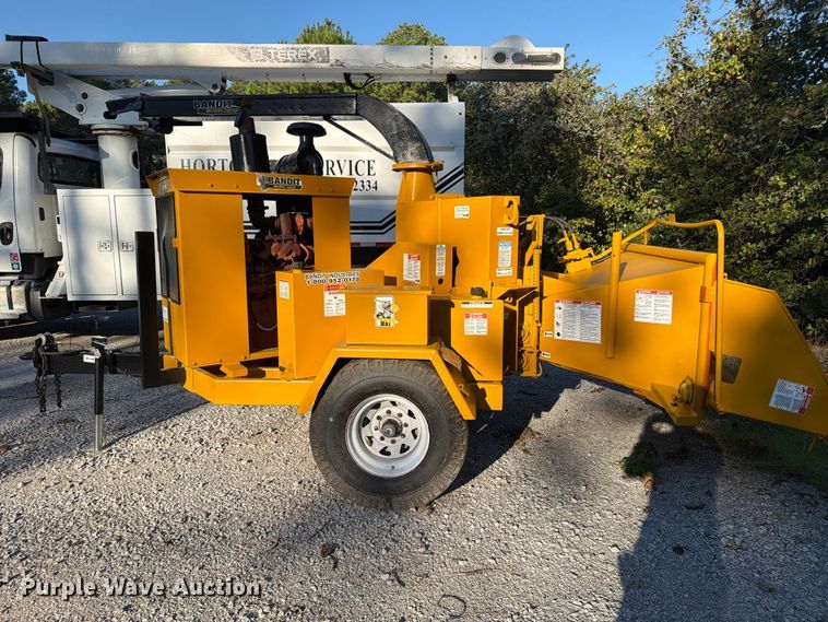 image for item FM8011 Bandit 200 wood chipper