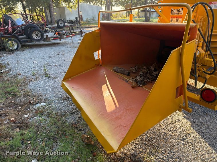 image for item FM8011 Bandit 200 wood chipper