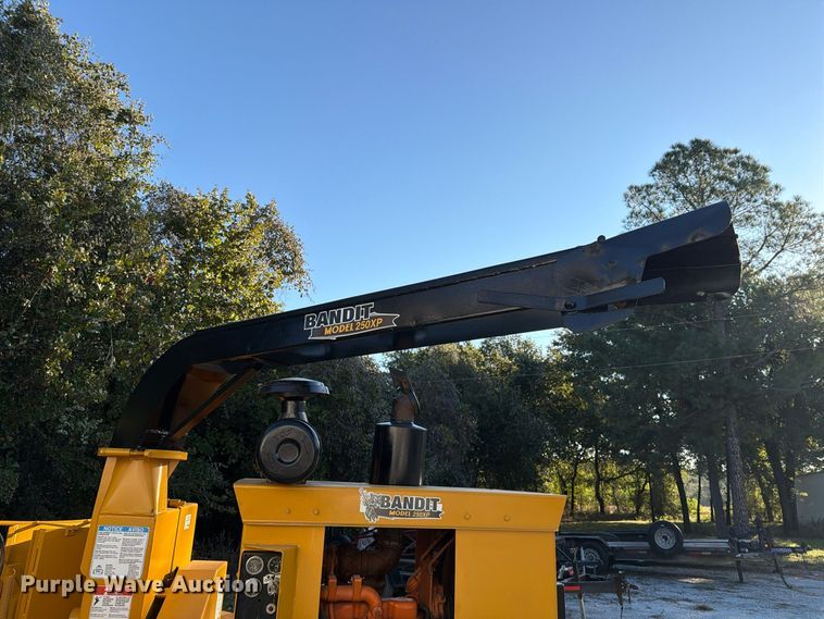 image for item FM8011 Bandit 200 wood chipper