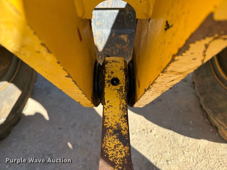 image for item FM8013 2014 Komatsu WA270-7 wheel loader