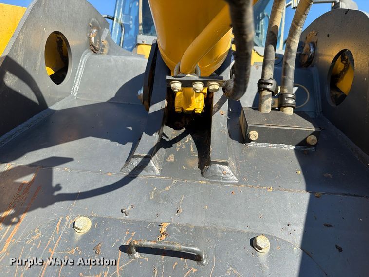 image for item FM8013 2014 Komatsu WA270-7 wheel loader