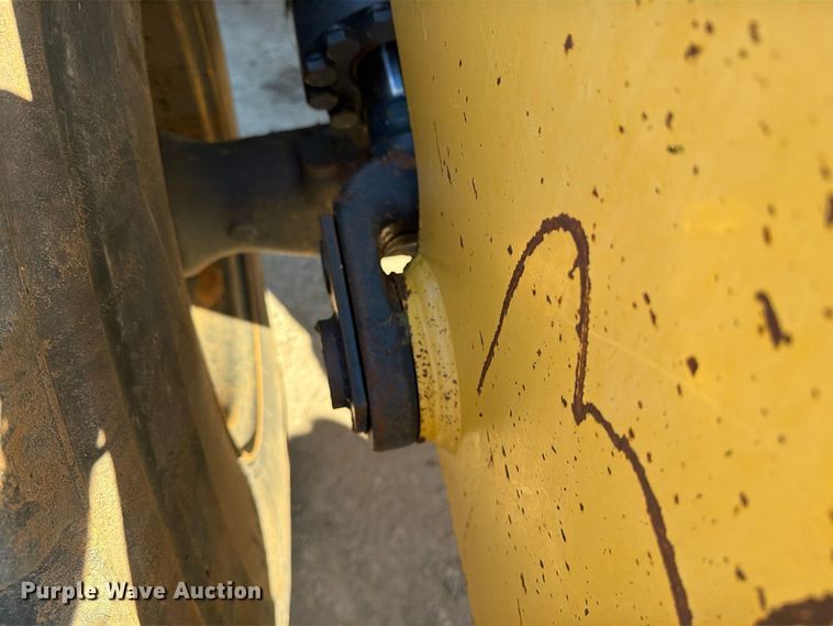 image for item FM8013 2014 Komatsu WA270-7 wheel loader