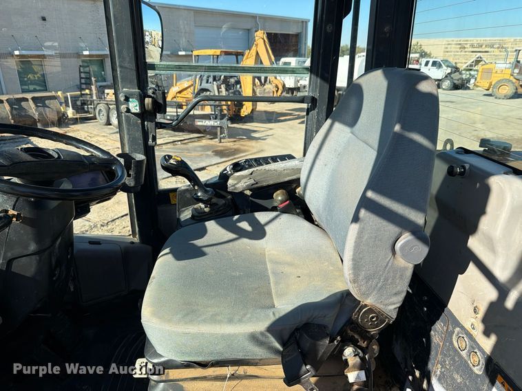 image for item FM8013 2014 Komatsu WA270-7 wheel loader