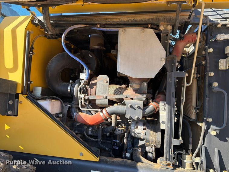 image for item FM8013 2014 Komatsu WA270-7 wheel loader