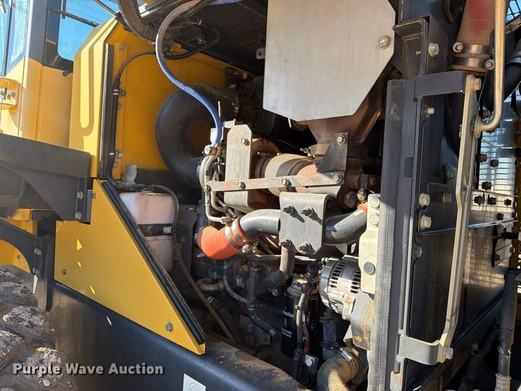 image for item FM8013 2014 Komatsu WA270-7 wheel loader