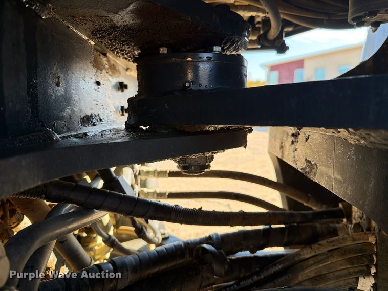 image for item FM8013 2014 Komatsu WA270-7 wheel loader
