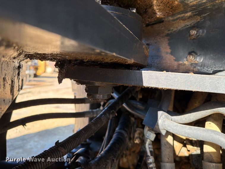 image for item FM8013 2014 Komatsu WA270-7 wheel loader