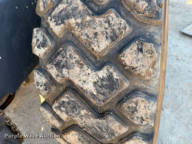 image for item FM8013 2014 Komatsu WA270-7 wheel loader