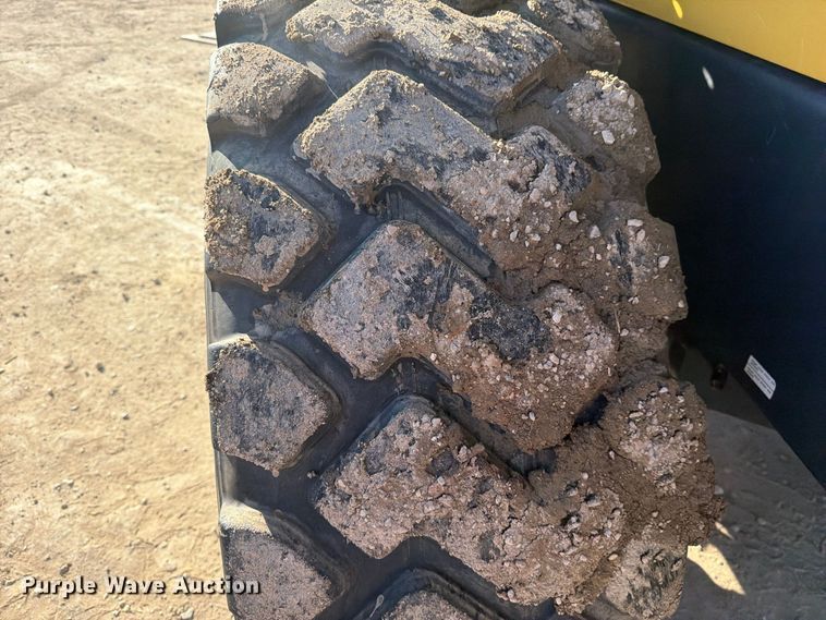 image for item FM8013 2014 Komatsu WA270-7 wheel loader