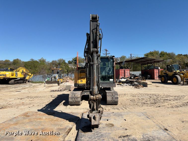 image for item FM8014 2017 Volvo ECR145EL excavator