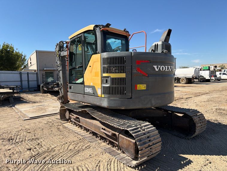 image for item FM8014 2017 Volvo ECR145EL excavator