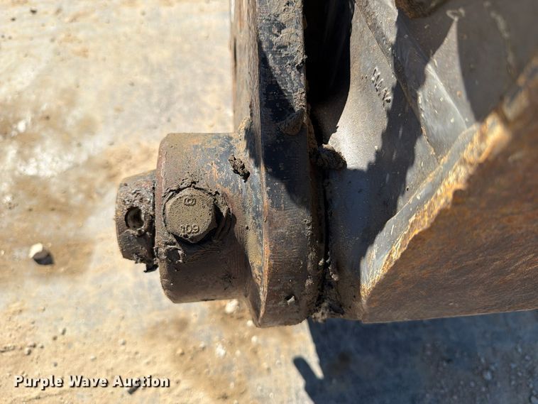 image for item FM8014 2017 Volvo ECR145EL excavator