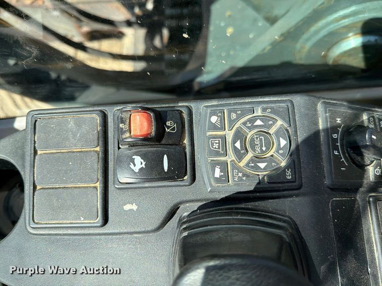 image for item FM8014 2017 Volvo ECR145EL excavator